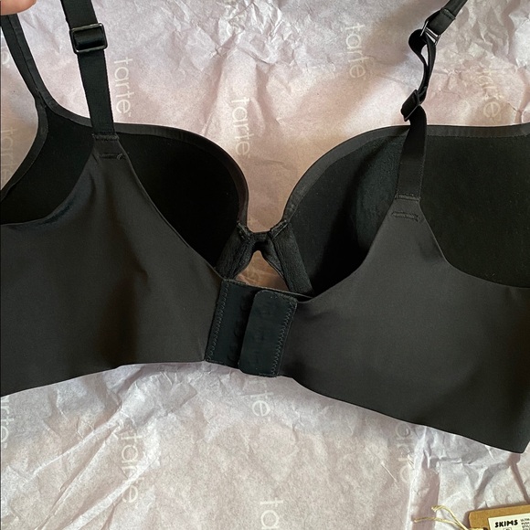 34D Skims Ultimate push up plunge bra black - Picture 5 of 5